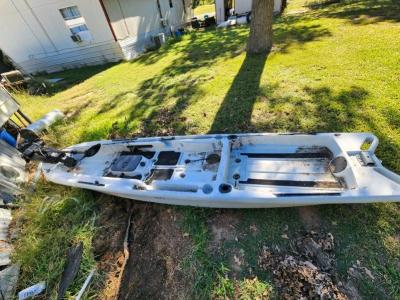 128x ascend kayak with a motor guide xi3 with upgraded GPS - Thumbnail 6