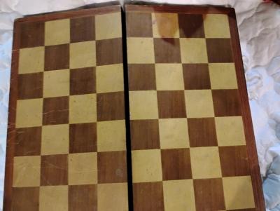 Collectible vintage wooden chess game - Thumbnail 2