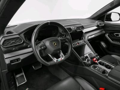 2022 Lamborghini Urus AWD v - Thumbnail 4
