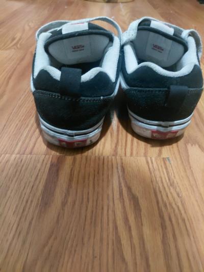 black and white nike Knu Skools - Thumbnail 5