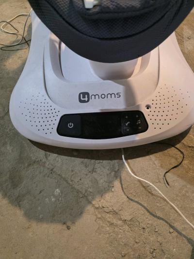 4Moms baby swing