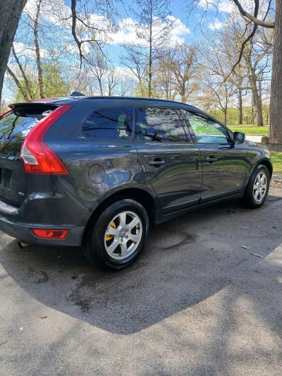 2010 Volvo xc60 - Thumbnail 2