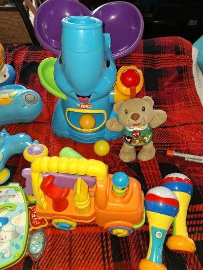 bumbo chair training potty along with toys - Thumbnail 4