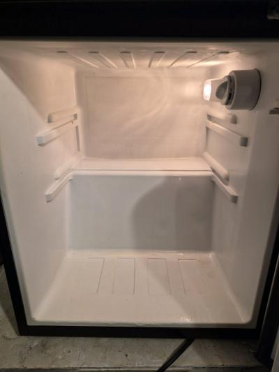 Galanz Mini Fridge - Thumbnail 2