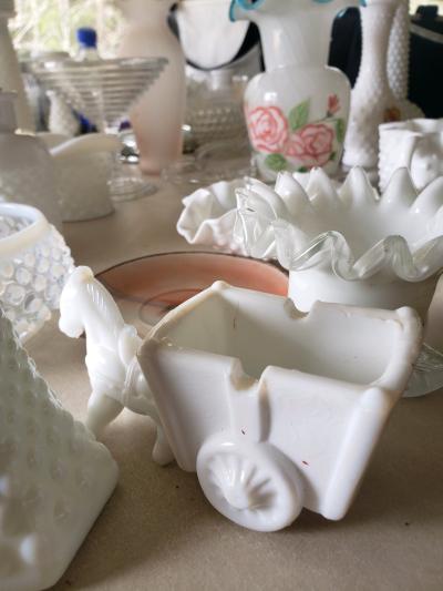 white bubble hall vases and etc - Thumbnail 6