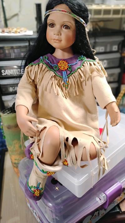 Ashton Drake Vintage Native American Porcelain Doll - Thumbnail 7