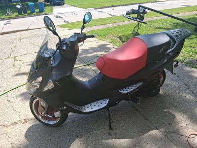 scooter - Thumbnail 2