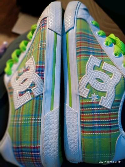 DC plaid shoes very cute - Thumbnail 2