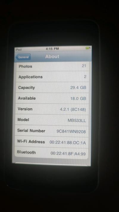 iPod touch with loads of music - Thumbnail 4