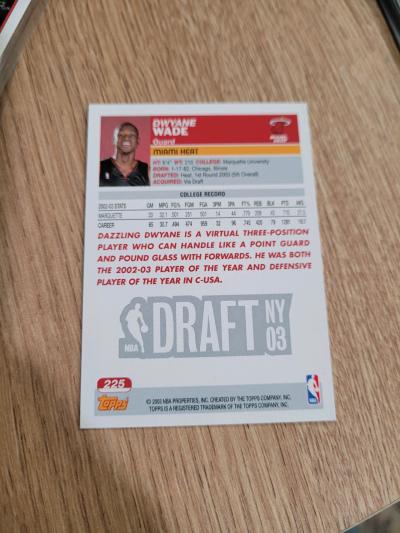 2003 Topps Dwayne Wade Rookie Card - Thumbnail 2