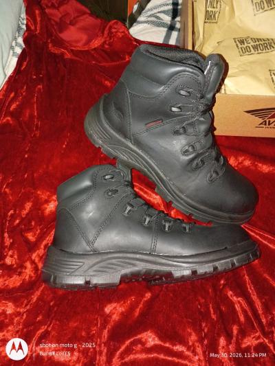 Black Work Boots sZ 8 and half