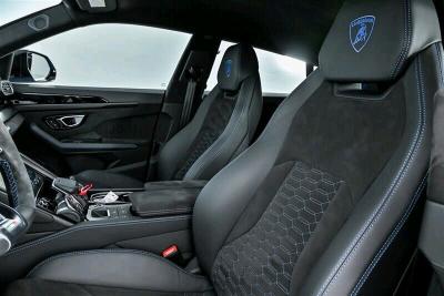 2022 Lamborghini Urus AWD - Thumbnail 11