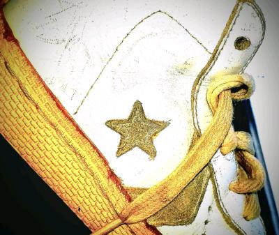2 Vintage pairs of tennis shoes CONVERSE NIKE - Thumbnail 3