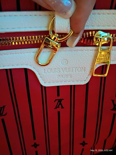 White Louis Vuitton bag - Thumbnail 2