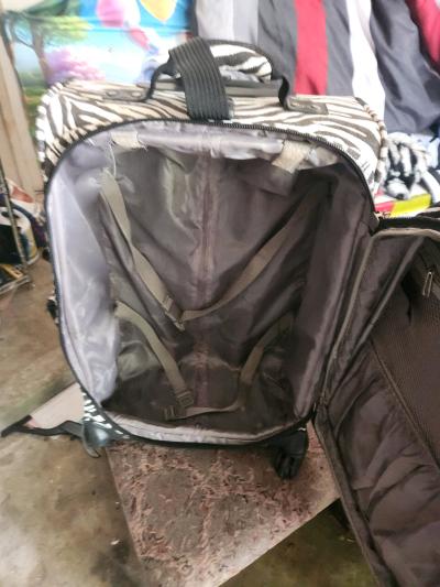 zebra print carry on spinner suitcase - Thumbnail 2