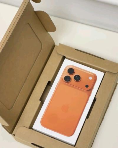 iPhone 17 pro Max - Thumbnail 2