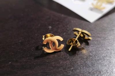 Beautiful small earrings - Thumbnail 2