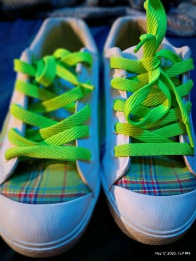 DC plaid shoes very cute - Thumbnail 3