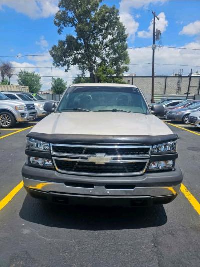 2004 Chevrolet Silverado Work Truck - Thumbnail 4