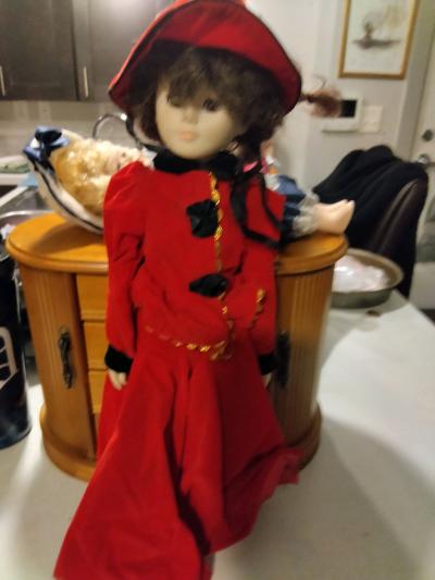 antique porcelain dolls - Thumbnail 2