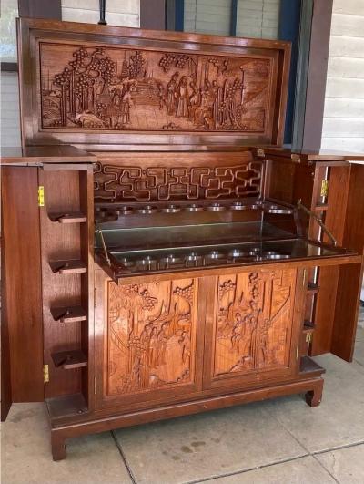 Vintage FoldOut Bar