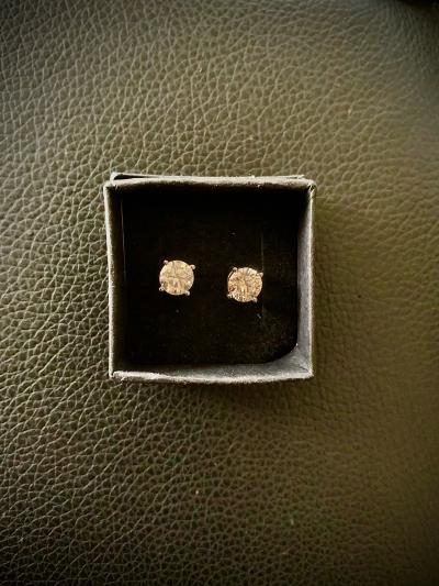 Moissanite 1 Carat Stud Earings - Thumbnail 6