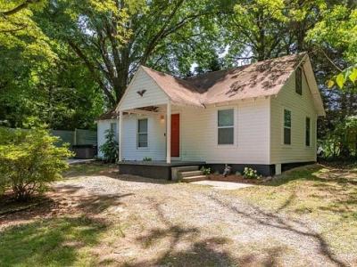 Rent this Cute House
