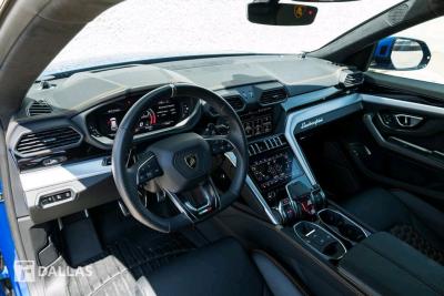 2019 Lamborghini Urus 4WD - Thumbnail 9