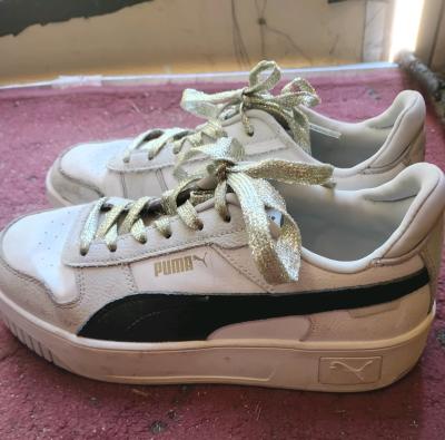 A Nice Pair of White Girls Pumas