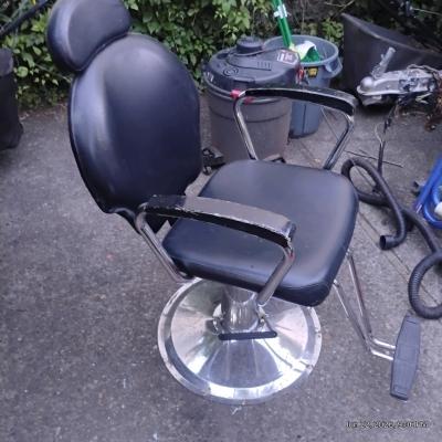 vintage barbur chair - Thumbnail 2