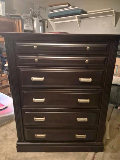 Omish Maple Finish 4 piece bedroom vintage furniture