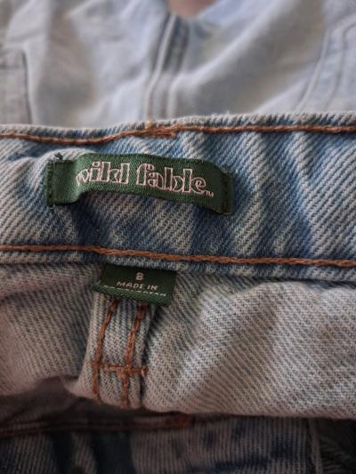 90s style jeans