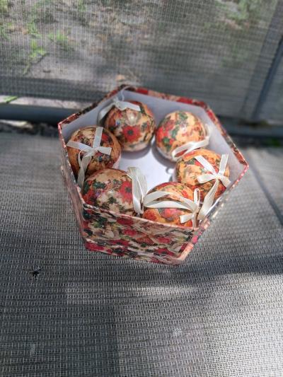 Avon Victorian ornament