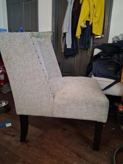 Tufted Wingback Accent Chair - Thumbnail 2