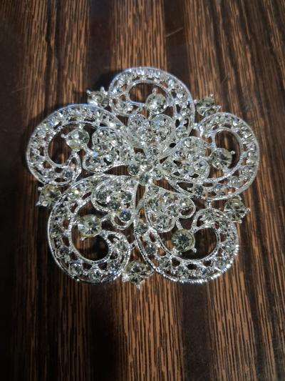 CrystalEmbellished Silver Floral Brooch  Women Jewelry - Thumbnail 3
