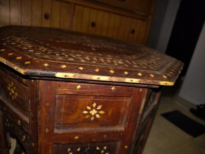 18th to 19th century octagon bone inlay table - Thumbnail 3