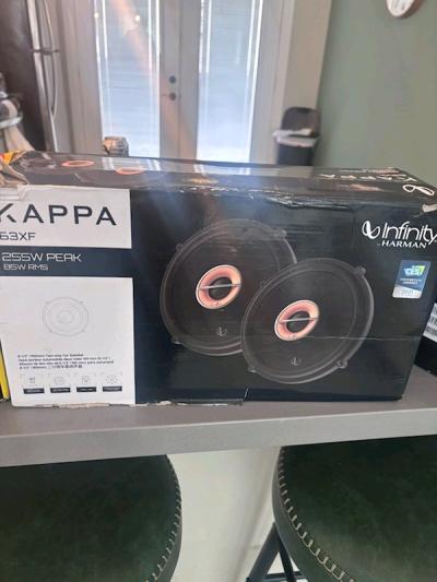 car speakers and amp