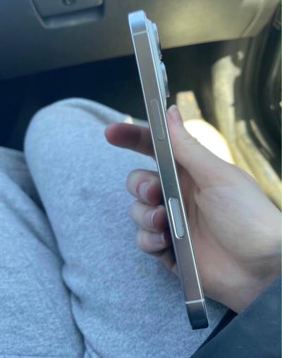 iPhone 16 pro - Thumbnail 4