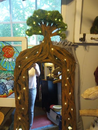 Hobbit Hole Mirror Handmade - Thumbnail 2