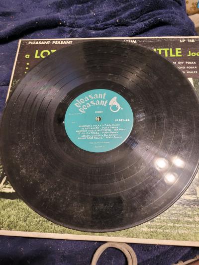 A lot of old time by little Joe vinyl record - Thumbnail 4