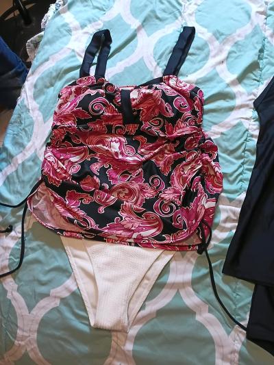 bundle of womens swimsuits size xl