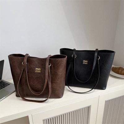 elegant hand bag for ladies - Thumbnail 2