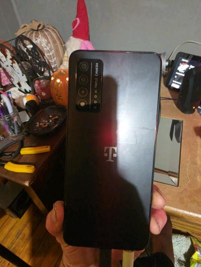 Motorola revvl v - Thumbnail 2