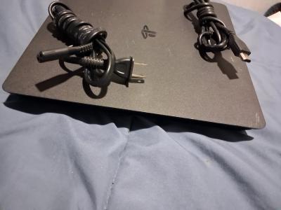 slim play station 4 console - Thumbnail 3