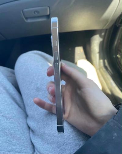 iPhone 16 pro - Thumbnail 5