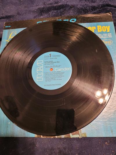 Living voices the little drummer boy vinyl record - Thumbnail 2