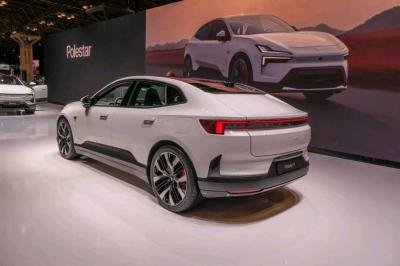 Im selling a brand new car name Polestar in 2025 - Thumbnail 3