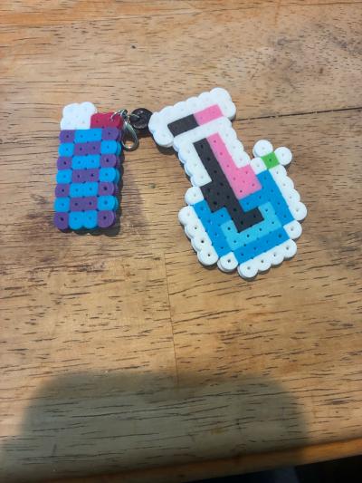 key chain thats a bong with a lighter - Thumbnail 4