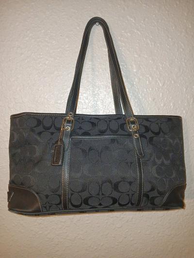 PreLoved Vintage Coach Shoulder Purse