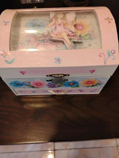 jewelry box